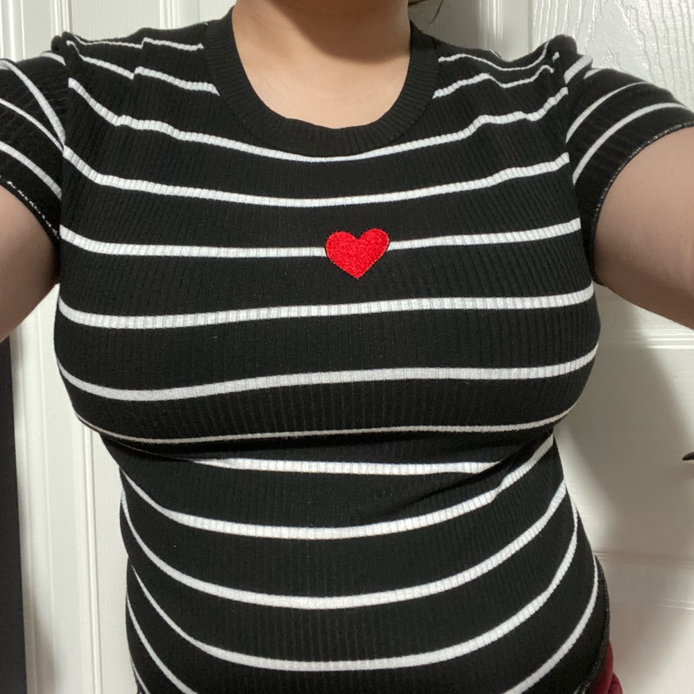 Polly & Esther Striped Tee with Red Heart Size Medium